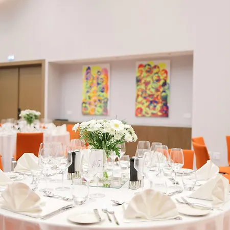 Radisson Blu Hotel, Otel Larnaca