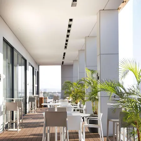 Готель Radisson Blu Hotel, 5*