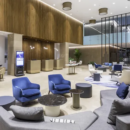 Radisson Blu Hotel, Ларнака