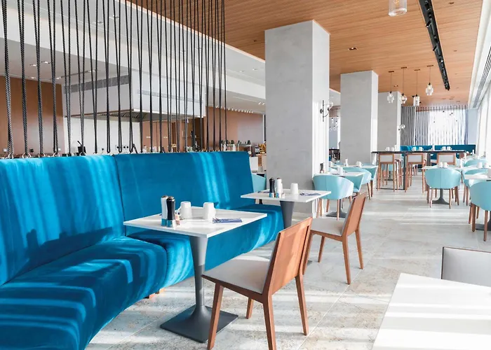 Radisson Blu Hotel, Ξενοδοχείο