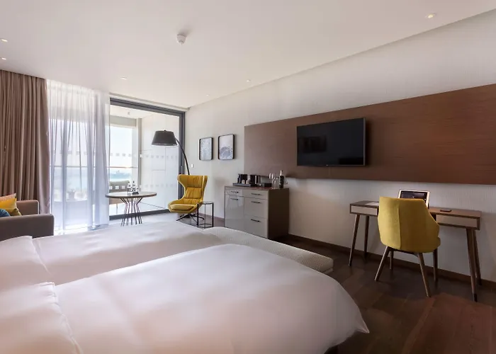 Radisson Blu Hotel, Ξενοδοχείο 5*