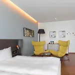 Radisson Blu Hotel, Hotel