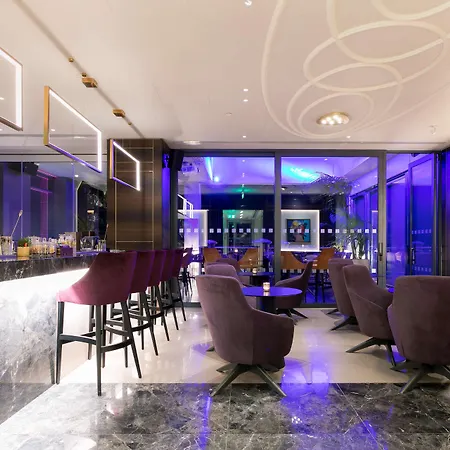 Radisson Blu Hotel, 5*