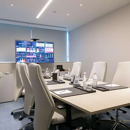 Radisson Blu Hotel, לרנקה