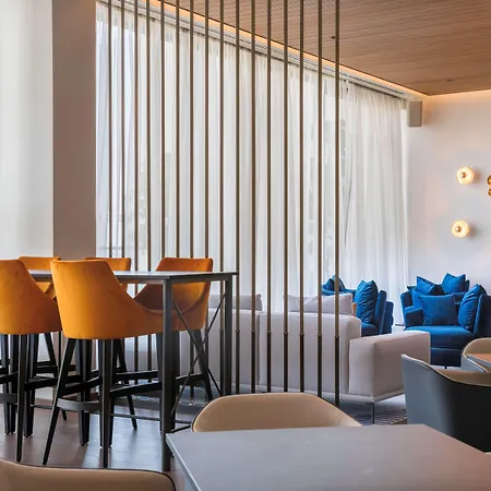 מלון Radisson Blu Hotel, 5*