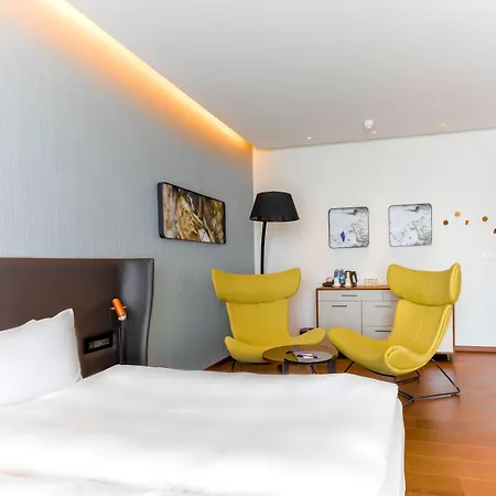 Radisson Blu Hotel, מלון