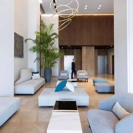 ホテル Radisson Blu Hotel, ラルナカ