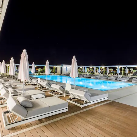 ホテル Radisson Blu Hotel, ラルナカ