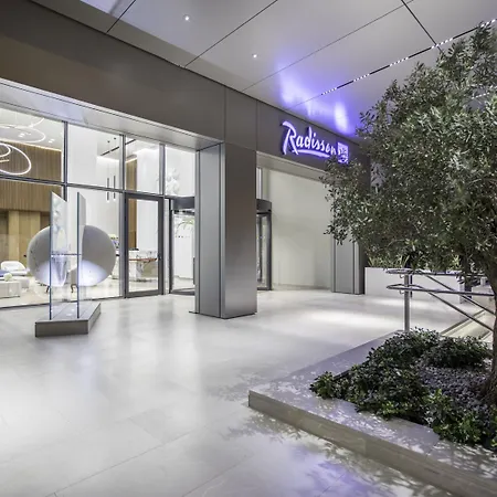 Radisson Blu Hotel, ホテル 5*