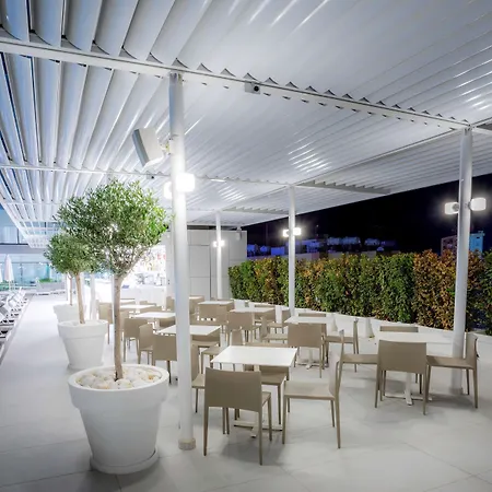 Radisson Blu Hotel, 5*