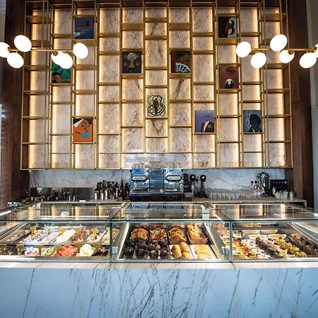 Radisson Blu Hotel, ホテル ラルナカ