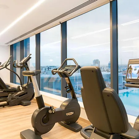 Radisson Blu Hotel, 5* Larnaca