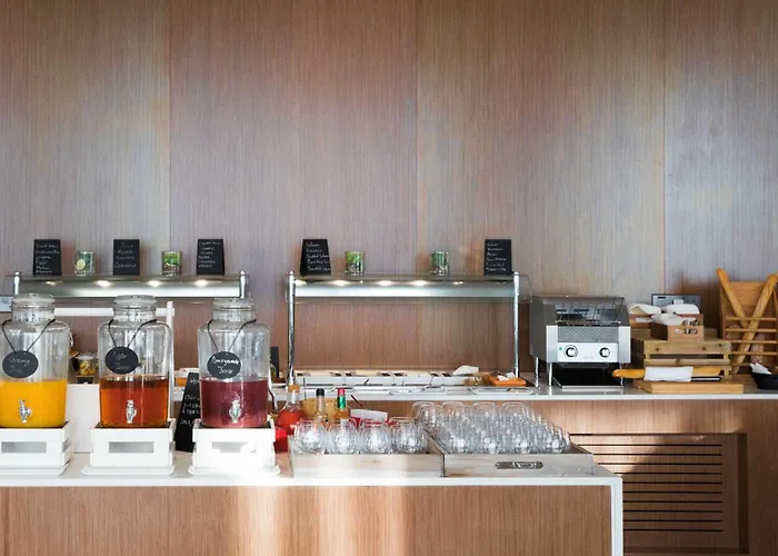 ホテル Radisson Blu Hotel, ラルナカ