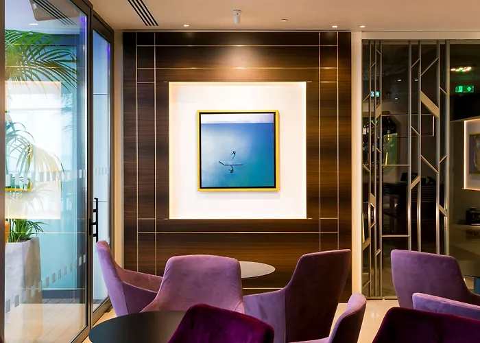 Radisson Blu Hotel, 5* Larnaca