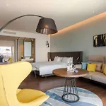 Radisson Blu Hotel, 5* ラルナカ
