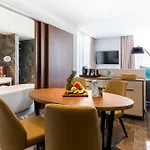 Radisson Blu Hotel, ホテル ラルナカ