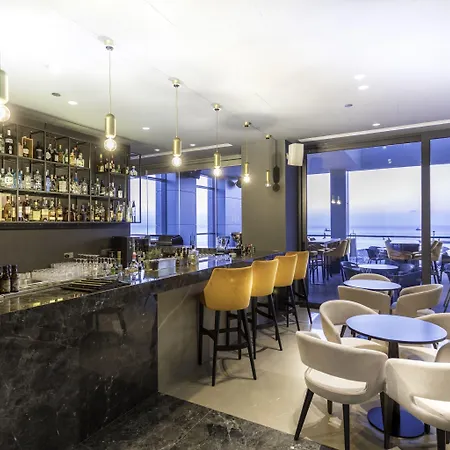 Radisson Blu Hotel, ホテル ラルナカ