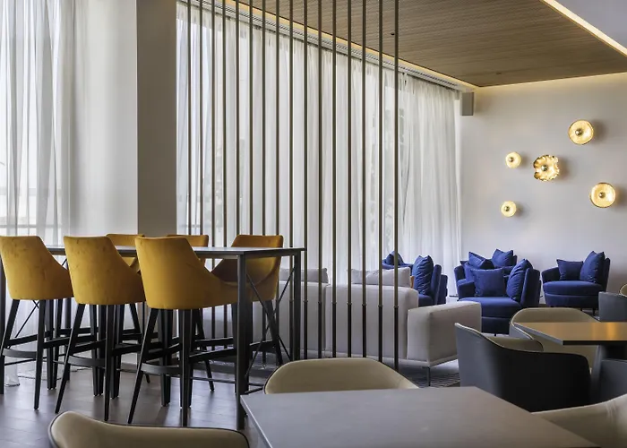 Radisson Blu Hotel, 호텔